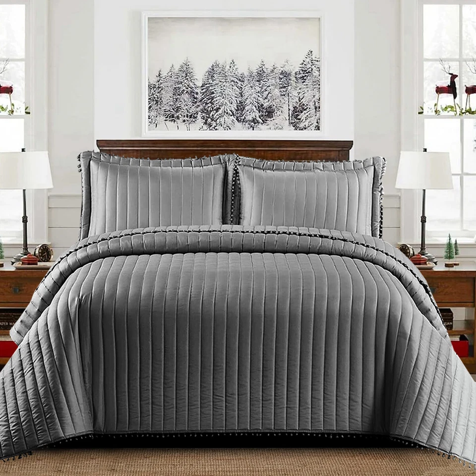 Pom Pom 3 Piece Quilted Bedspread Set