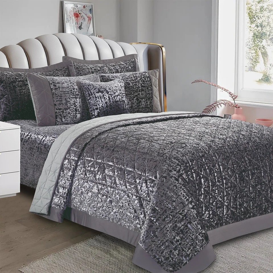 Plush Crushed Velvet 3 Piece Quilted Bedspread Set