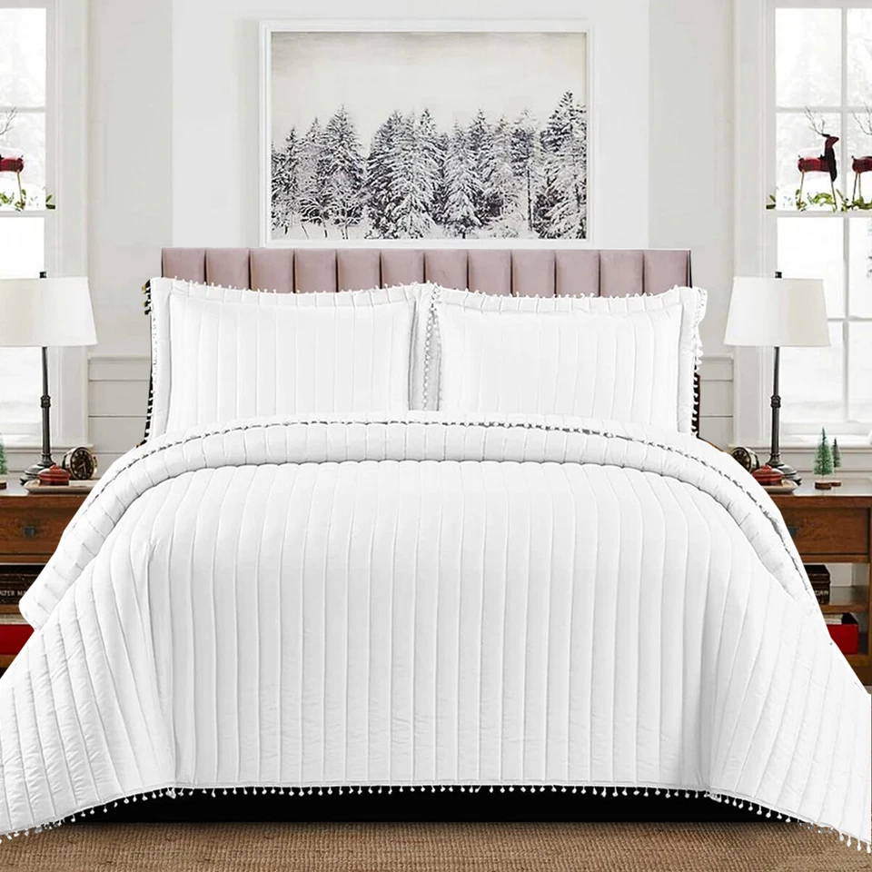 Pom Pom 3 Piece Quilted Bedspread Set
